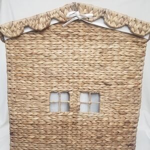 XL SCALLOPED HOUSE Natural Woven Basket  with White Accents 2 Sided Separation